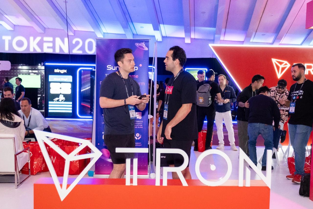 波场TRON亮相新加坡TOKEN2049